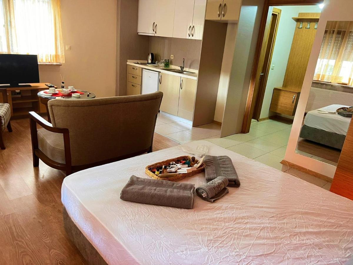 Arf Residence & Hotel & Suits Buca ภายนอก รูปภาพ